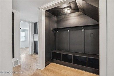 Fully renovated 2,283 SF modern farmhouse on 2.83 acres in the - photo 10