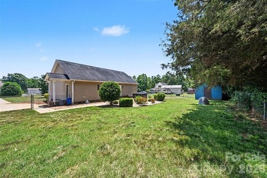 Nestled on a beautifully maintained lot in one of Belmont's most - photo 38
