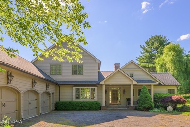 EXPANDED CONTEMPORARY CAPE Appointed with elegant detail - photo 4