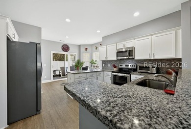 FIRST FLOOR with rare fenced in yard! Enjoy easy, single-level - photo 12