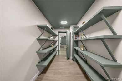 One or more photo(s) has been virtually staged. Welcome to 6601 - photo 17