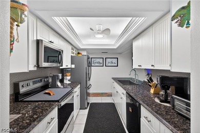 Adorable home ideally located just three lots from the river and - photo 26