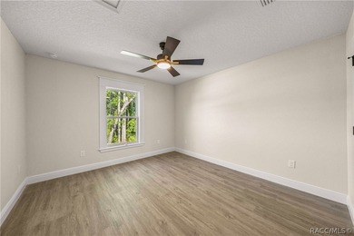 One or more photo(s) has been virtually staged. Welcome to 6601 - photo 28