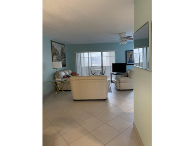 55 and over; popular Bahama model, furnished, 1 bed, 1 space - photo 2