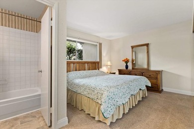 Welcome to this well-kept 2-bedroom, 2 full bath condo with 894 - photo 12