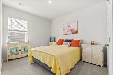 LIKE NEW CONSTRUCTION, 3 SPACIOUS BEDROOMS & A FLEX ROOM - photo 30