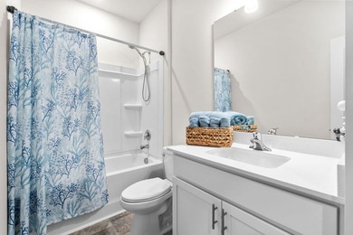 LIKE NEW CONSTRUCTION, 3 SPACIOUS BEDROOMS & A FLEX ROOM - photo 32