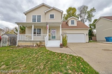 (private lake, pond, creek) Home Active Under Contract in Holly Michigan