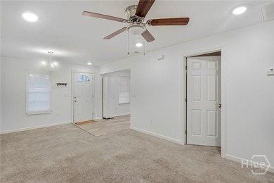 MOTIVATED SELLER! This Charming and well-maintained 3-bedroom - photo 3