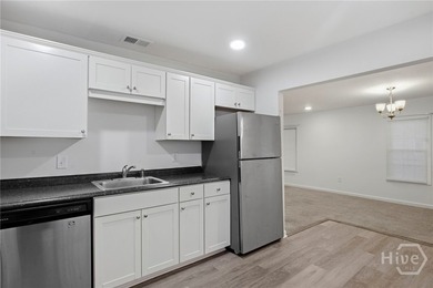 MOTIVATED SELLER! This Charming and well-maintained 3-bedroom - photo 6
