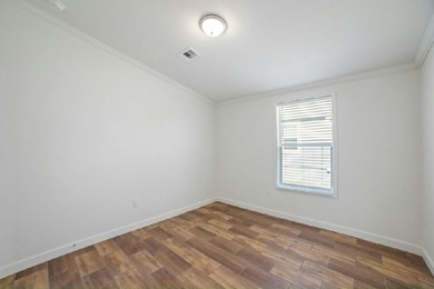 Get ready to be mesmerized by this spacious and open 1292 sq ft - photo 17