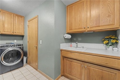 Tired of looking at the same cookie cutter homes? This 3 bedroom - photo 23