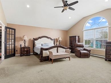 Welcome to the perfect blend of luxury and comfort located in - photo 23