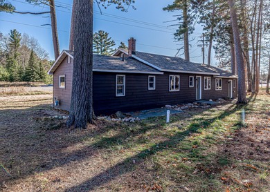 Completely renovated and charming property on wooded 0.75 Acre - photo 15
