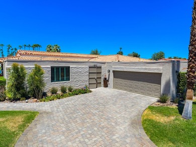 Lago La Quinta condo, beautifully upgraded with million dollar - photo 2