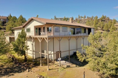 Lake Home For Sale in Weed, California