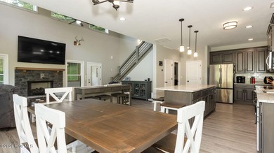Discover an extraordinary 76 acre unrestricted mountain estate - photo 45