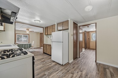 Serene Living & 4.5 Private Acres Minutes from the Belgrade