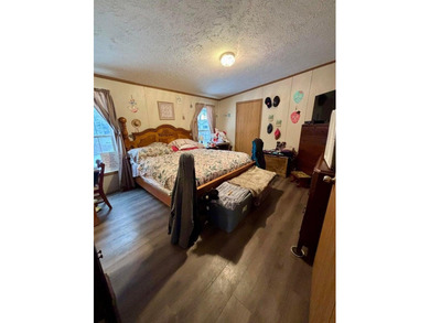 This well-maintained 3-bedroom, 2-bath double wide offers - photo 15
