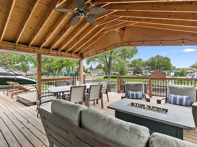 Exceptional, move-in ready waterfront ranch nestled on a - photo 20