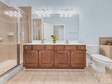 TRANQUIL AND SPACIOUS 2nd Floor END UNIT Condo w ONE CAR GARAGE - photo 21