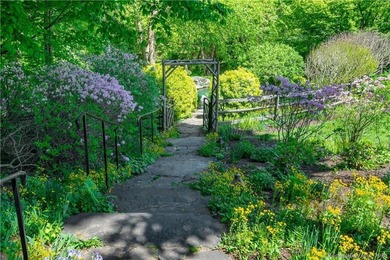 West Wind Hill, a bespoke country estate on 389 acres sits on - photo 24