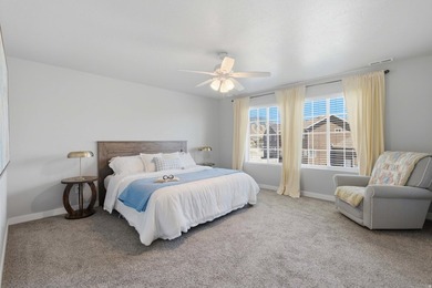 2 STORY UPGRADED IVORY BUILT GEM- Dreamy Great room/kitchen - photo 25