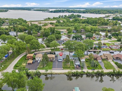 Exceptional, move-in ready waterfront ranch nestled on a - photo 27