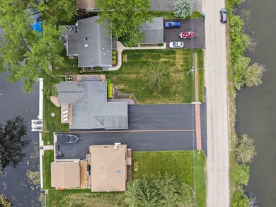 Exceptional, move-in ready waterfront ranch nestled on a - photo 30