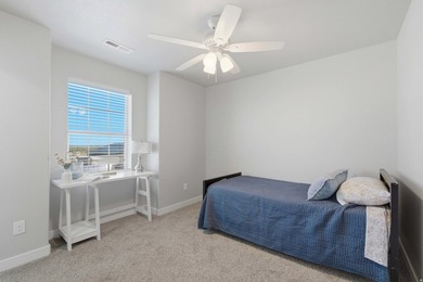2 STORY UPGRADED IVORY BUILT GEM- Dreamy Great room/kitchen - photo 31
