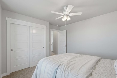2 STORY UPGRADED IVORY BUILT GEM- Dreamy Great room/kitchen - photo 35