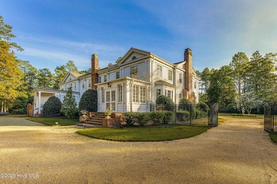 Thistle Dhu is a celebrated Pinehurst landmark where American - photo 3