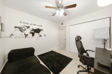 Large corner 3BR/2BA in a gated, secluded Aventura community - photo 7