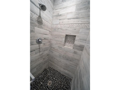 Exquisite 4 bedroom, 3 bath home with a 2 car garage, featuring - photo 20