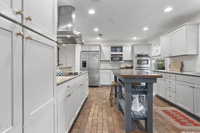 Nestled in one of Gulfport's most desirable family-friendly - photo 25