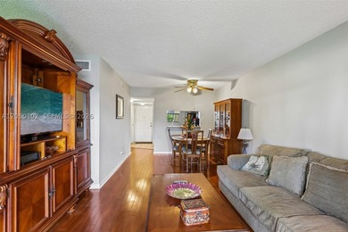 Welcome to this beautifully maintained first-floor 2-bedroom - photo 9