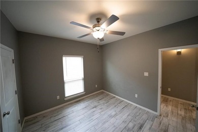 Exquisite 4 bedroom, 3 bath home with a 2 car garage, featuring - photo 33