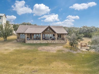 See to believe! Enjoy this gently sloping lawn onto a rare sandy - photo 35