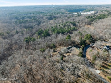 Welcome to your own private retreat. This expansive 4-bedroom