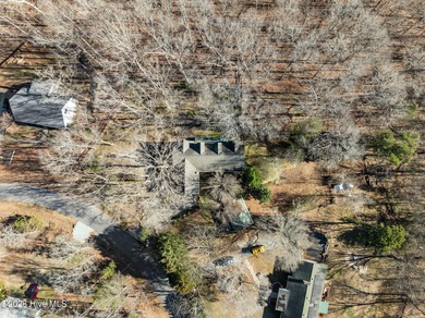 Welcome to your own private retreat. This expansive 4-bedroom