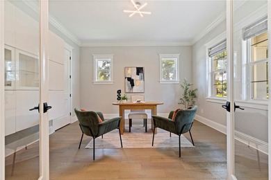 Situated minutes from downtown St. Petersburg, this beautifully - photo 14