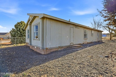 Country living In the heart of Snowflake AZ! Comfortable family - photo 24
