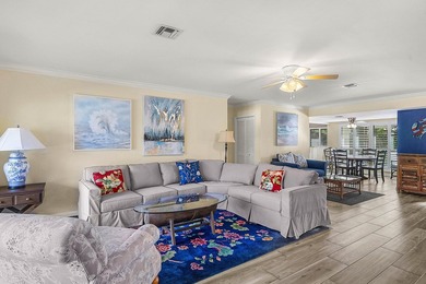 Spacious 3-bedroom, 2-bath condo featuring wood-look tile - photo 9