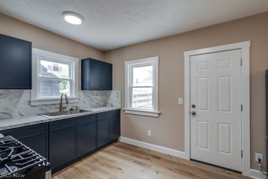 Move-in ready with extensive updates! New windows, flooring - photo 13