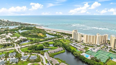 With The Most Amazing Water Views & Amenities of a Luxury - photo 18