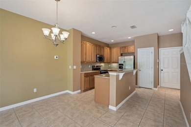 This spacious, private, end-unit townhome features recent - photo 8
