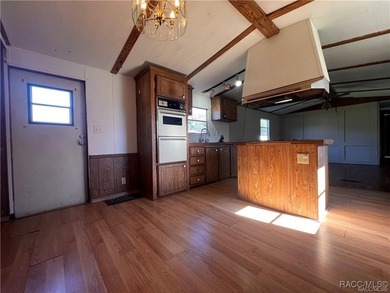 Welcome to your dream escape-a charming 3-bedroom, 2-bath mobile - photo 6