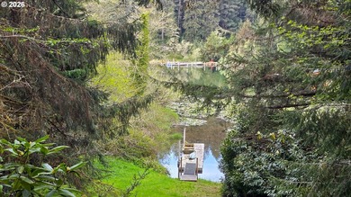 Rare opportunity to own a charming vintage lakefront home on - photo 18