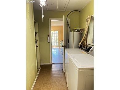 Rare opportunity to own a charming vintage lakefront home on - photo 34
