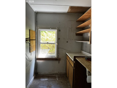 Rare opportunity to own a charming vintage lakefront home on - photo 37
